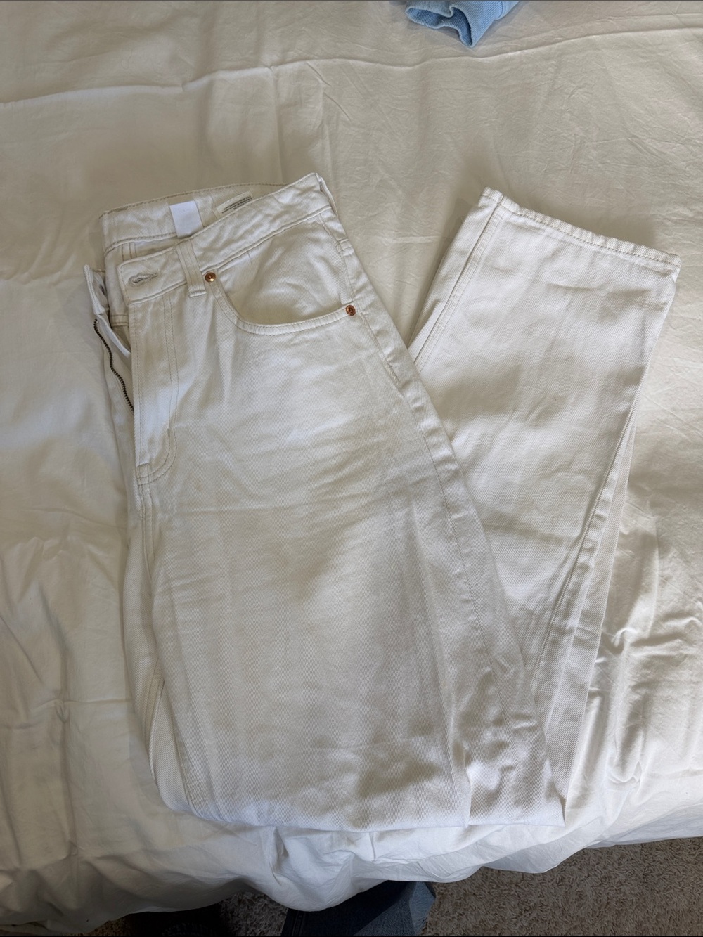 Women's White Straight Leg Jeans — High-Rise Classic